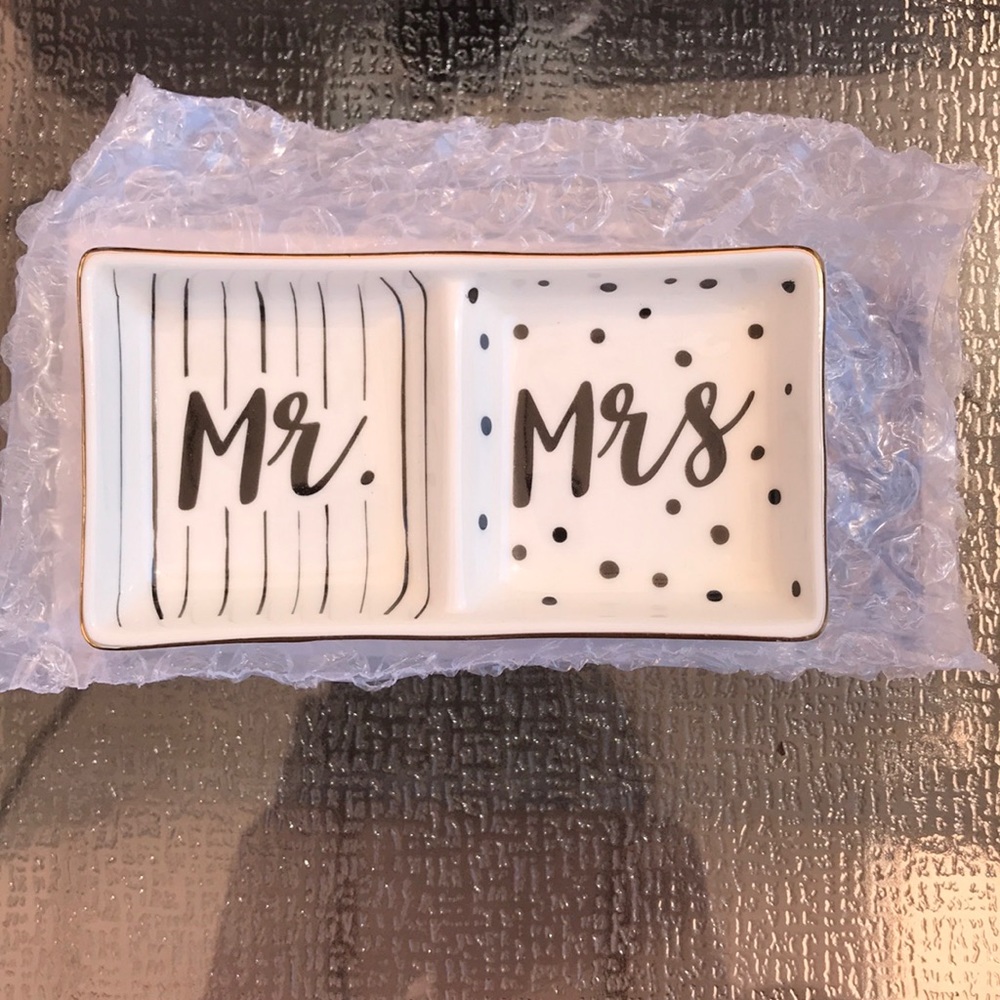 Mr and  Mrs ring holder